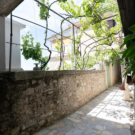 Apartament Pano Qeparo