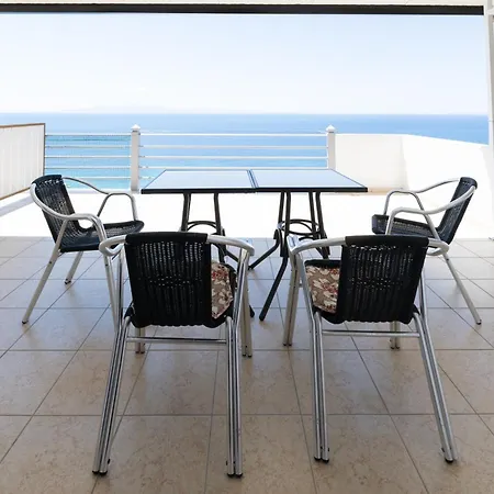 דירה Pano