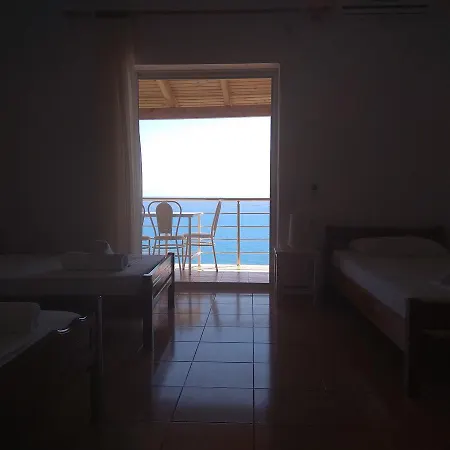 Pano *