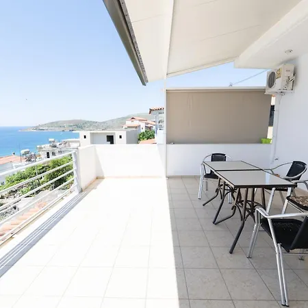 Pano Appartement Qeparo