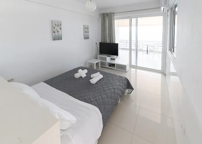 Pano Lejlighed Qeparo